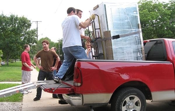 دينا توصيل اثاث جمعيه خيرية,دينا توصيل اثاث الي جمعية خيرية بالرياض,